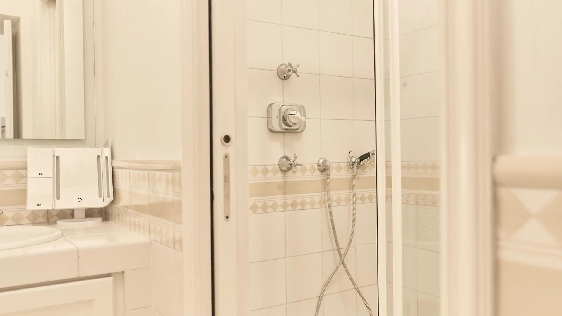 Apartment Vercelli Suite Milan